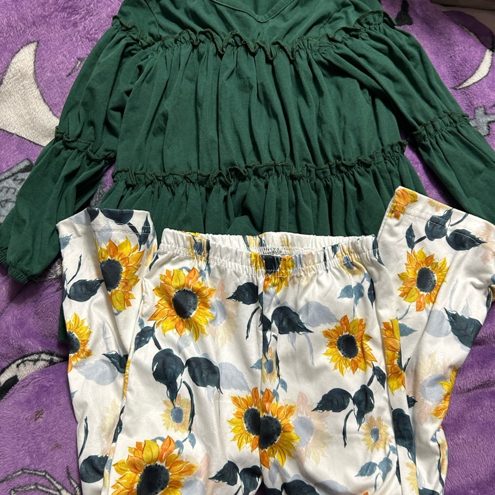 NWOT Girls size M(3years) Marie Nicole Clothing Green Floral set